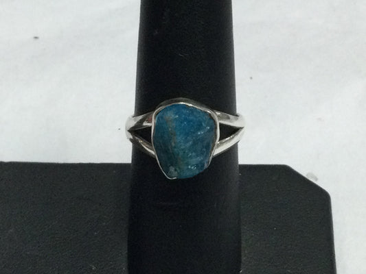 Rough Apatite Ring (Size 8)