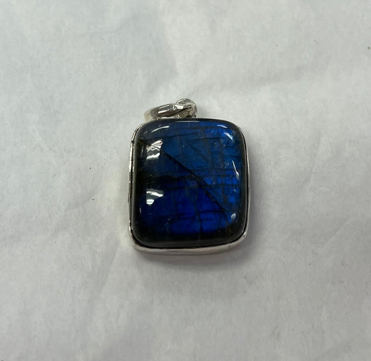 Rounded Edge Square Labradorite Pendant