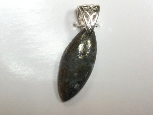 Chalcopyrite in Quartz Pendant